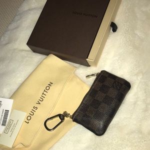 Pre-loved Louis Vuitton Damier NM coin keychain.